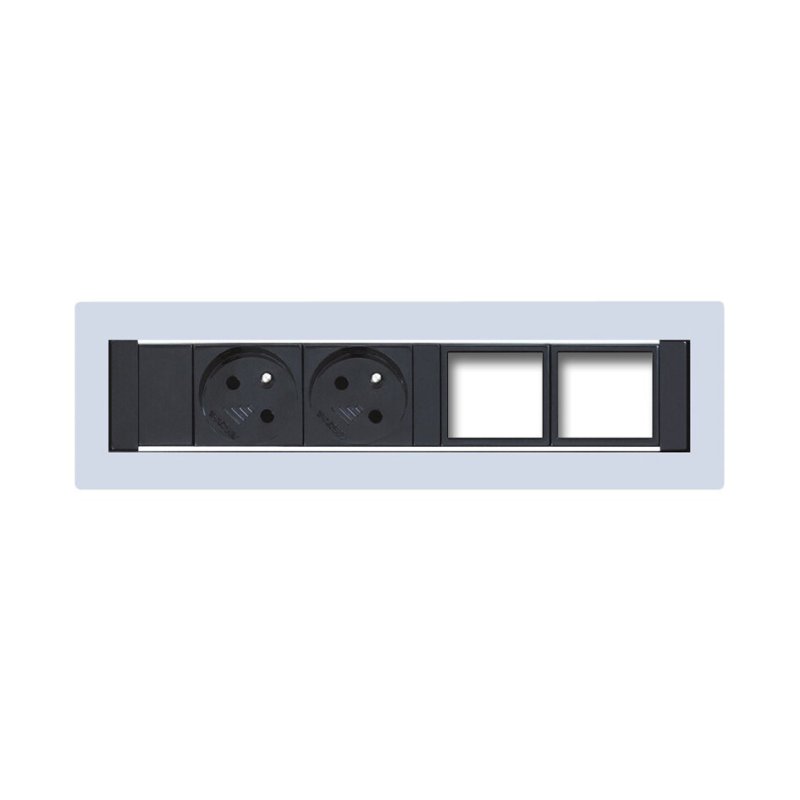 KPP 4 Konfigurovatelný pevný panel, 2x el. zásuvka, 2x volný slot pro 2 až 4 konektory, Nabíjecí USB NE